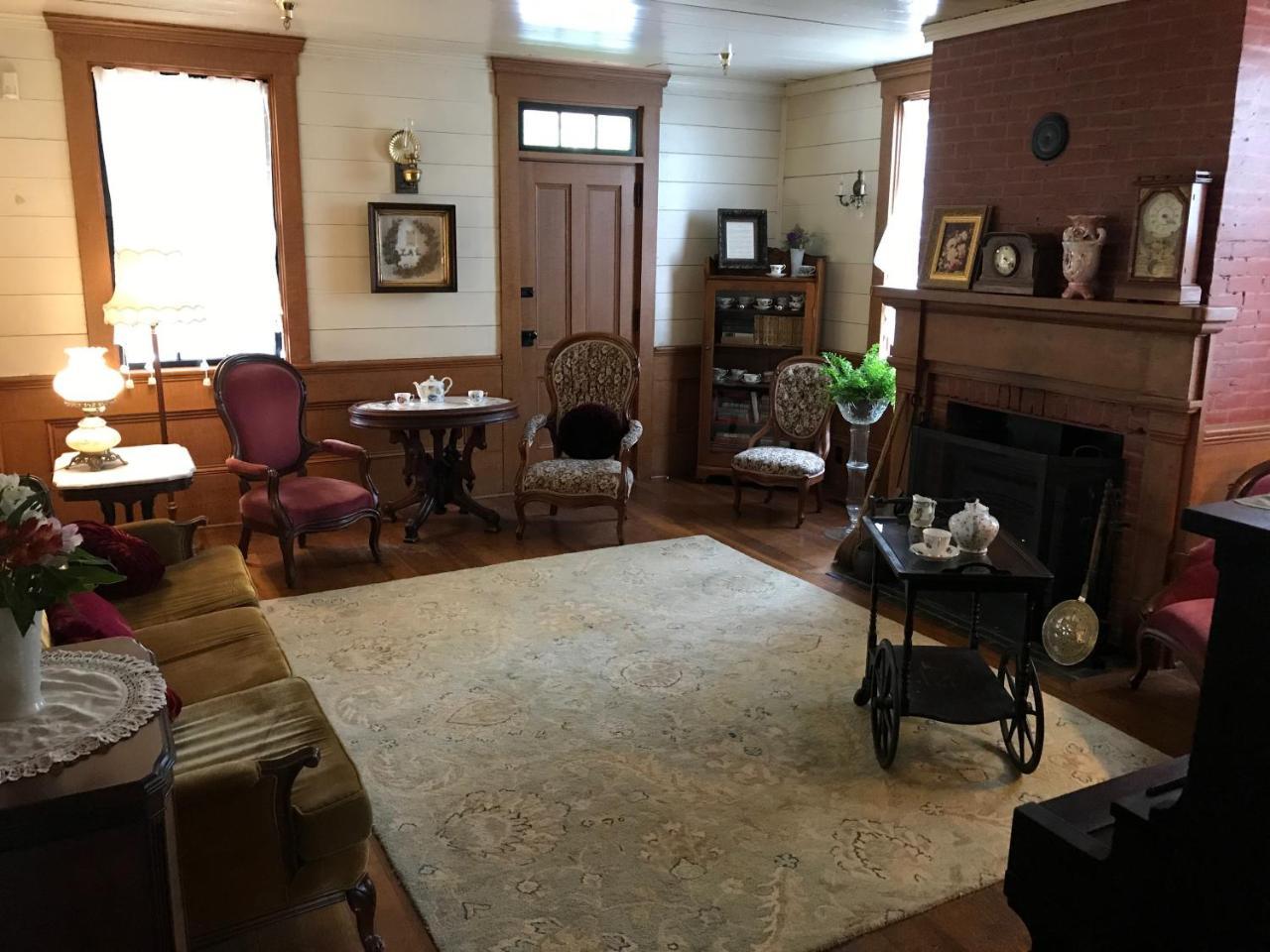 Wolf Creek Inn & Tavern المظهر الخارجي الصورة